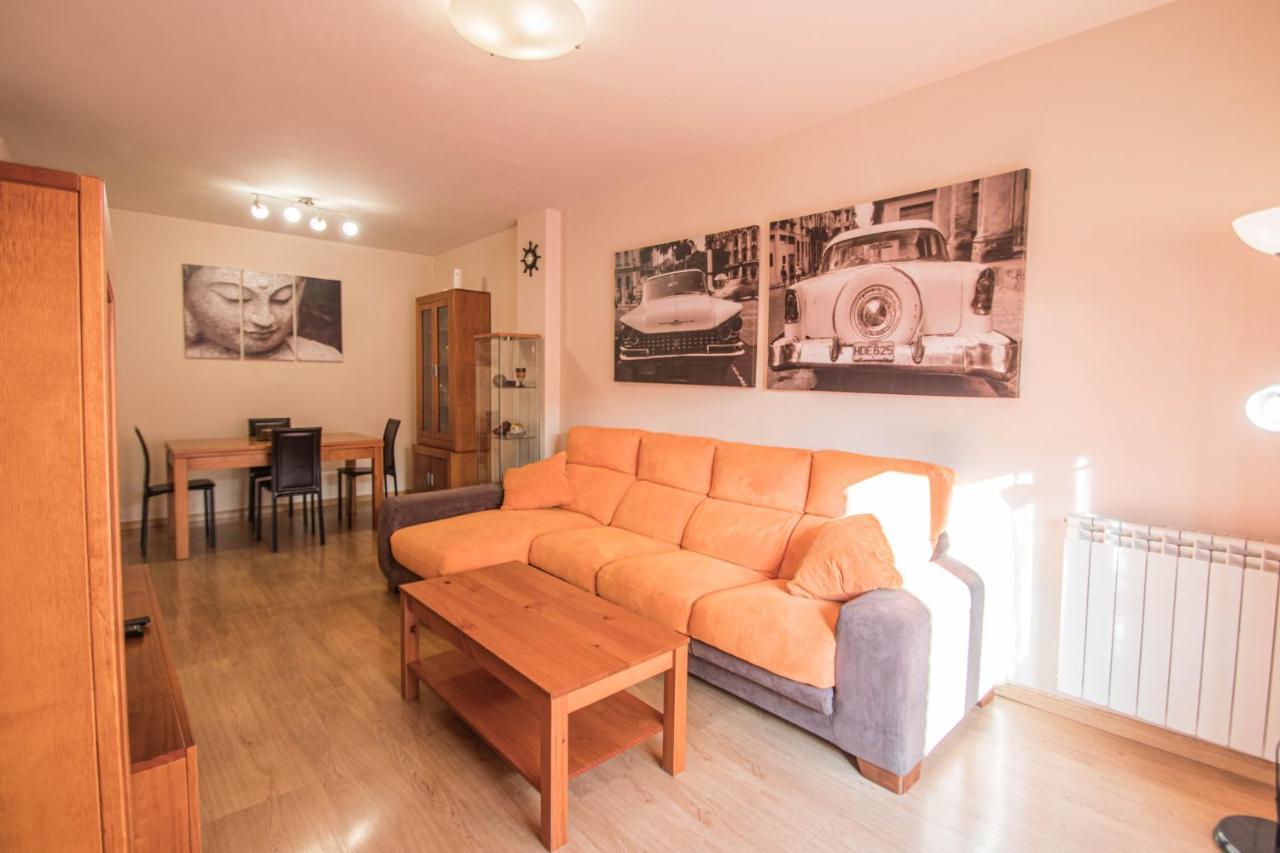 Serrallo Apartment ฮูเอตอร์ เวกา ภายนอก รูปภาพ
